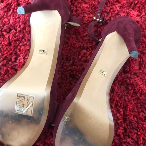 Michale Koran Burgundy Heels - Picture 3 of 3